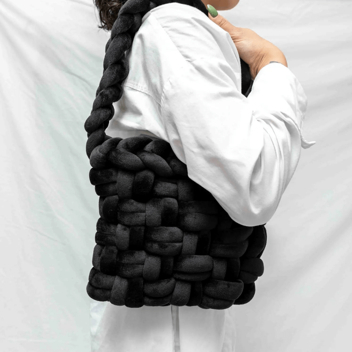 Bubblegum Bag - Black (M) - Focal Finesse