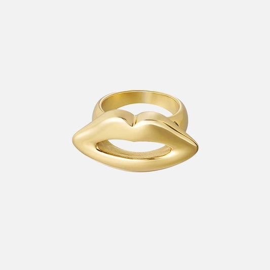 Golden Kiss Ring - Focal Finesse